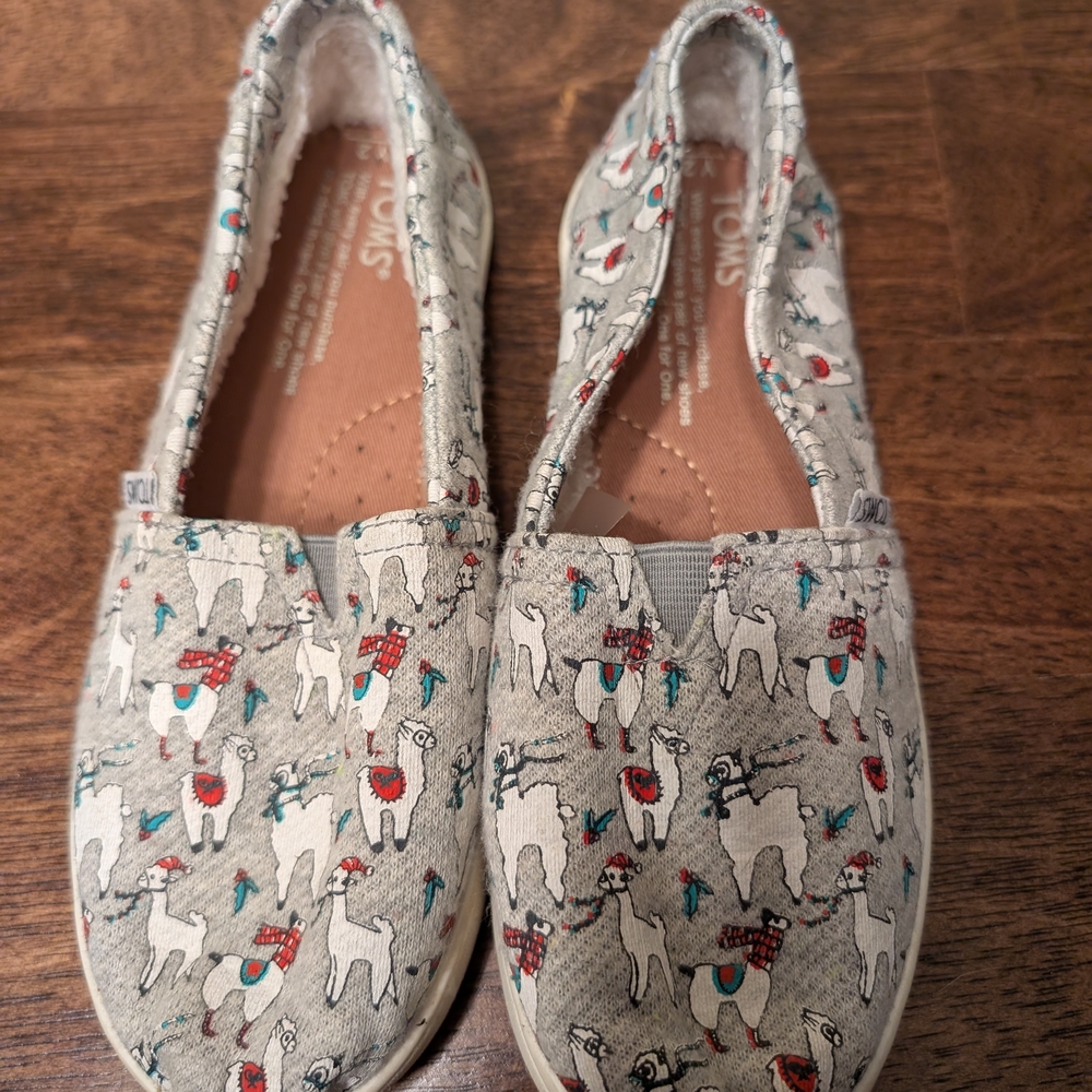 Toms Kids' Playful Llama Slippers in Gray